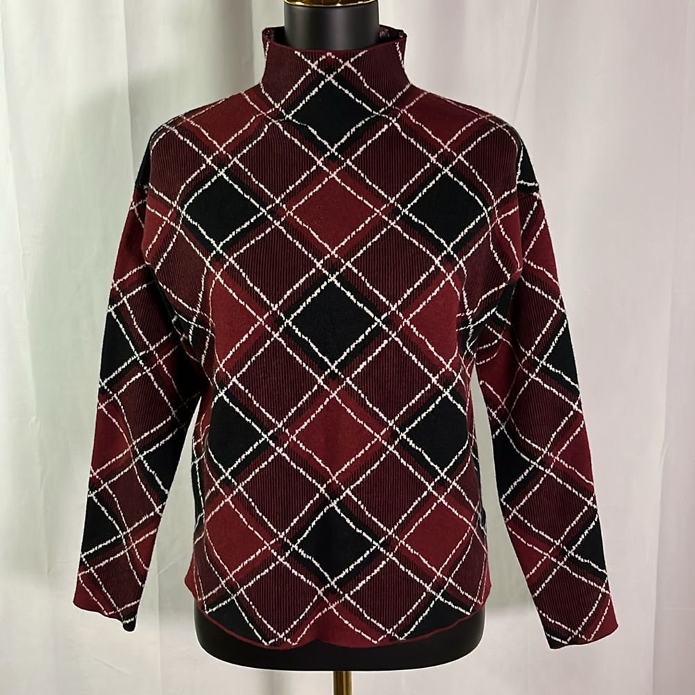 Tahari Red Black & White Plaid Long Sleeve Mock Turtleneck Sweater